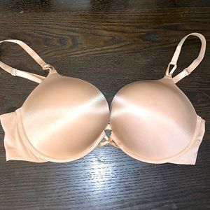 Victoria Secret Bombshell Bra 38C